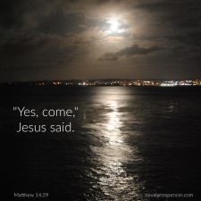 ALT="moonrise on water"